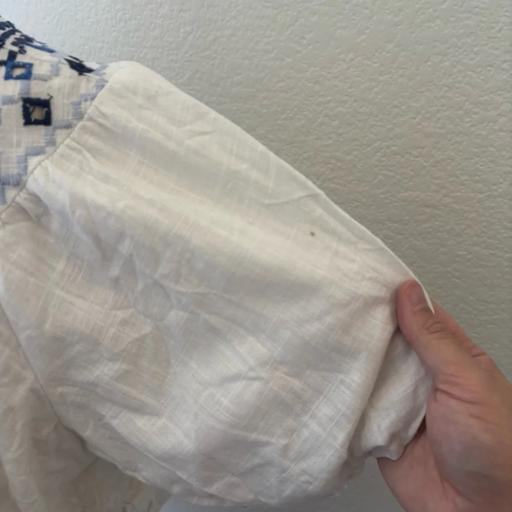 Free People Joni embroidered crop top size‎ Medium linen blend